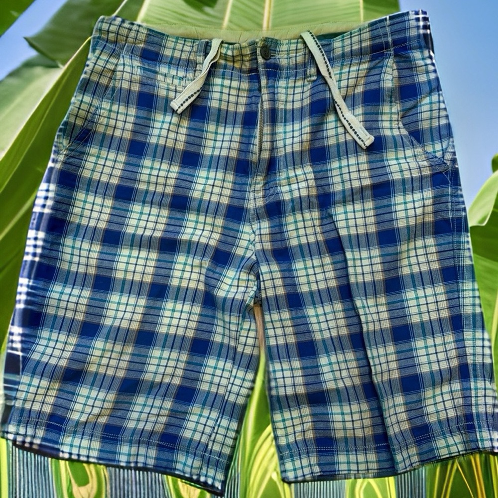 No Boundaries cotton plaid shorts - good used condition - non-smoking home